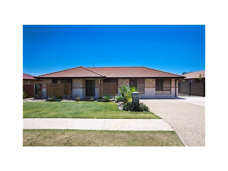 4 Village Way, Little Mountain QLD 4551