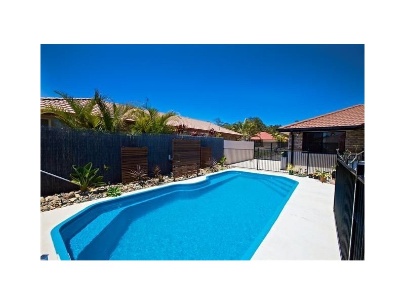 4 Village Way, Little Mountain QLD 4551