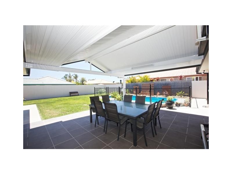 4 Village Way, Little Mountain QLD 4551