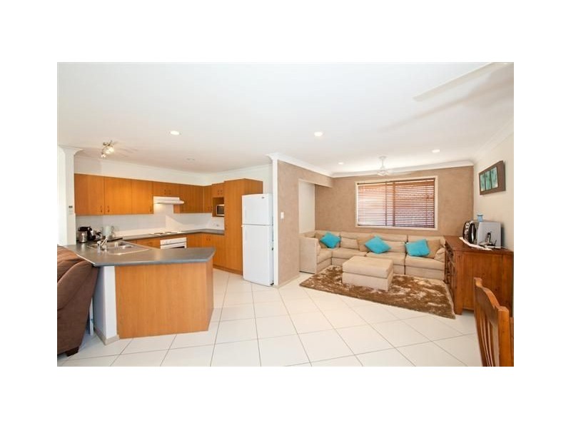 4 Village Way, Little Mountain QLD 4551