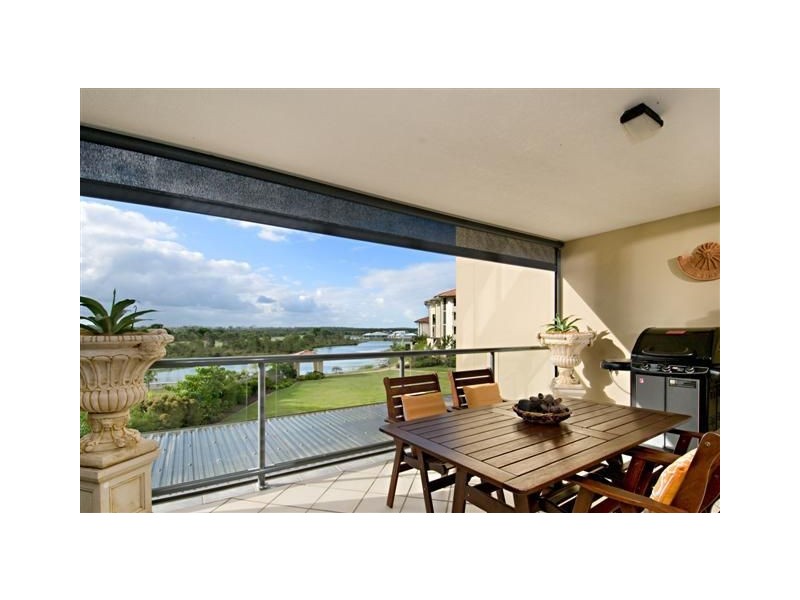 74/1 Millennium Circuit, Pelican Waters QLD 4551