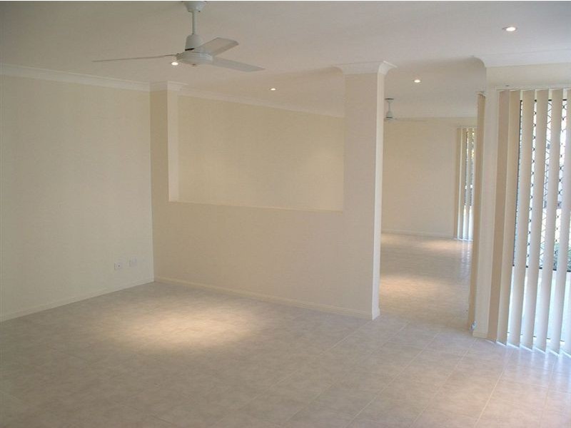 4 Campbellville Crt, Pelican Waters QLD 4551