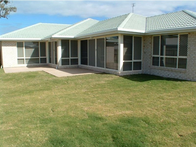 4 Campbellville Crt, Pelican Waters QLD 4551