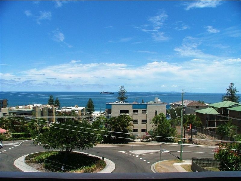 5/10 Dingle Avenue, Kings Beach QLD 4551