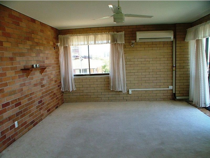 5/10 Dingle Avenue, Kings Beach QLD 4551