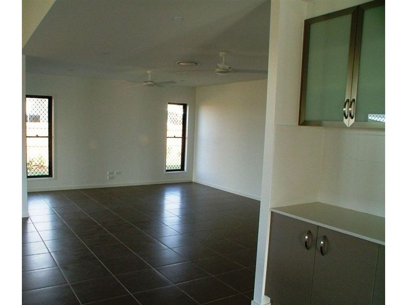 50 Kurrimine, Mountain Creek QLD 4557