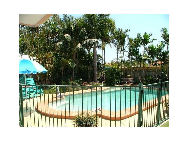 6 Amity Court, Pelican Waters QLD 4551