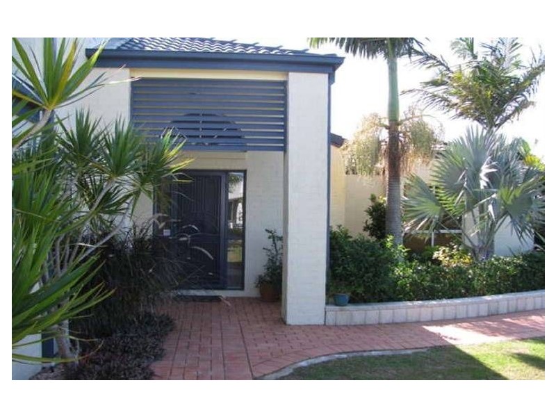 1 Kuthar Street, Pelican Waters QLD 4551