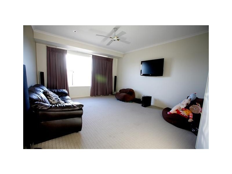 22 Westholme Cct, Pelican Waters QLD 4551