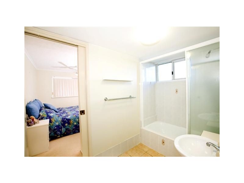 2/31 Kennedy Parade, Golden Beach QLD 4551