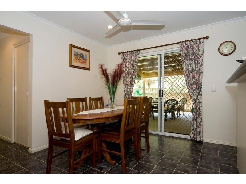 11 Applegum Drive, Little Mountain QLD 4551