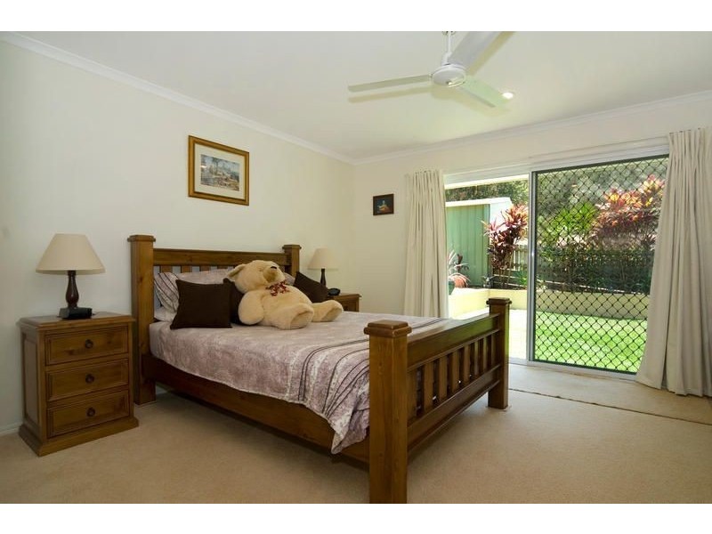 11 Applegum Drive, Little Mountain QLD 4551