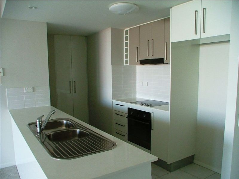 29/11 Canberra Tce, Kings Beach QLD 4551