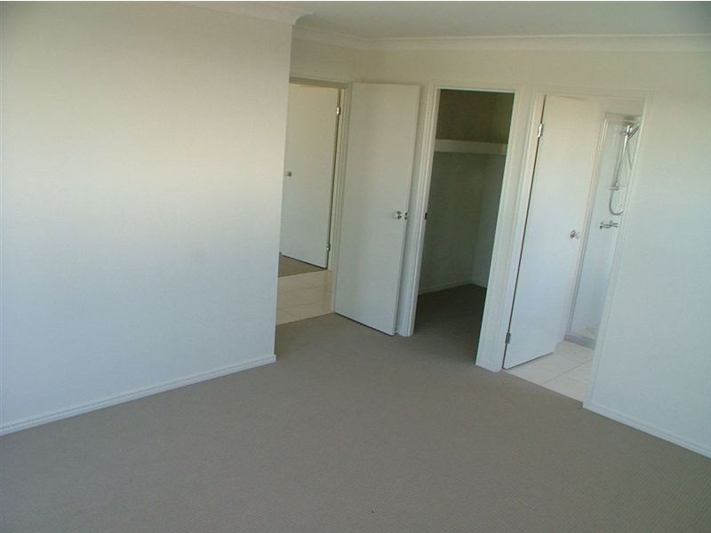 50 Feathertop Circuit, Caloundra West QLD 4551