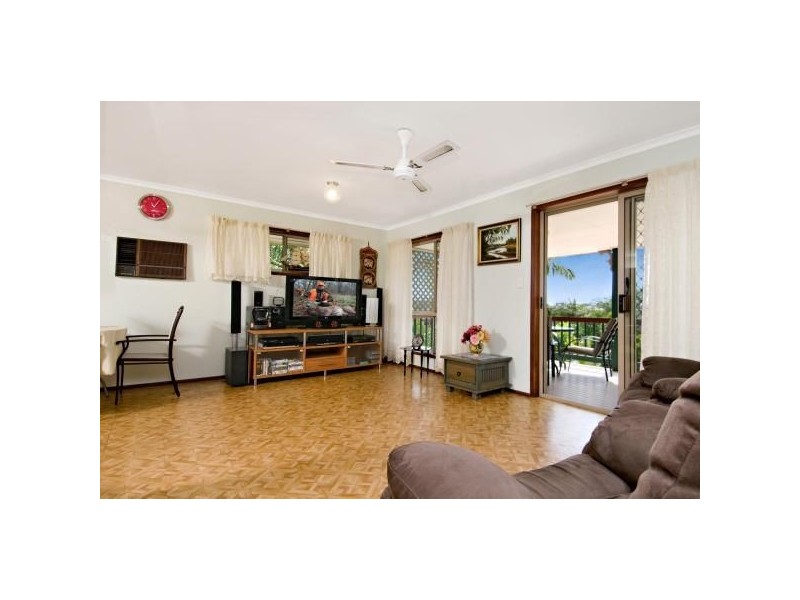 7 Crusader Street, Battery Hill QLD 4551