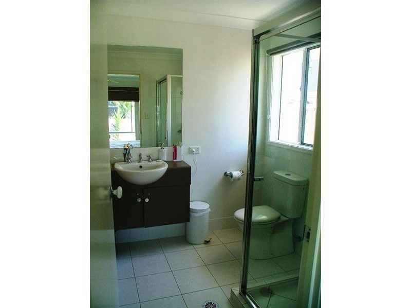 24 Kuthar Street, Pelican Waters QLD 4551