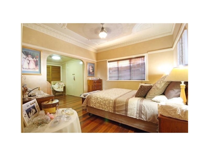 21 Regent Street, Caloundra QLD 4551