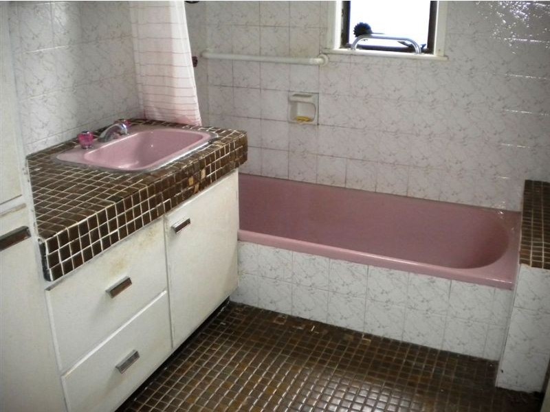 4 Bowman Road, Caloundra QLD 4551