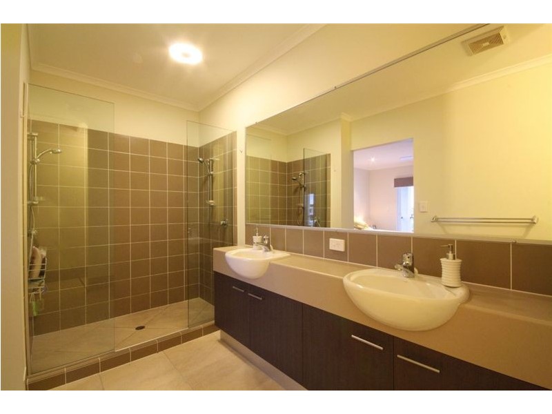 22 Westholme Cct, Pelican Waters QLD 4551