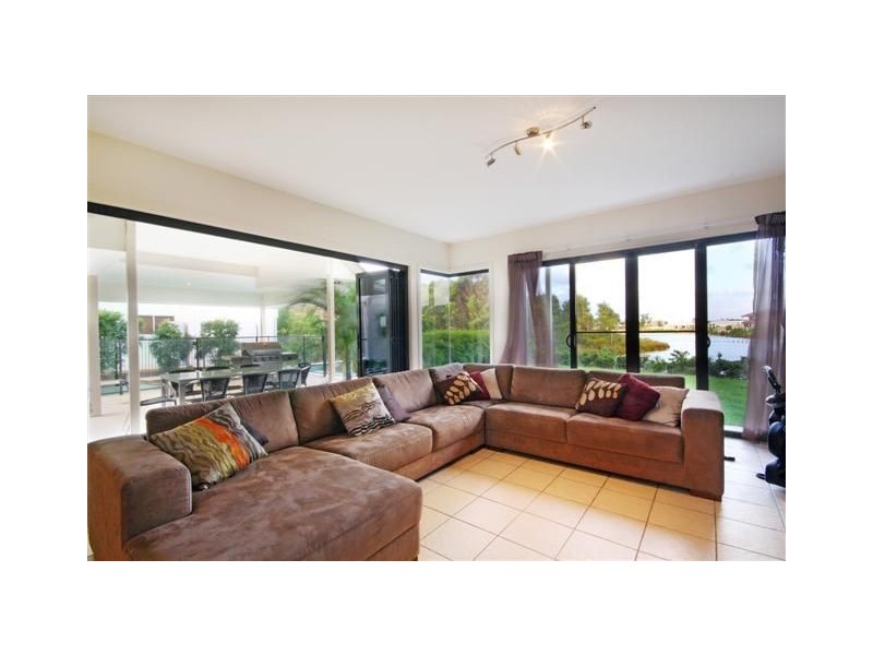 3 Tytherleigh Lane, Pelican Waters QLD 4551
