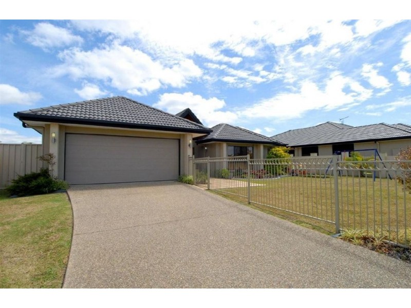 107 Mahogany Drive, Pelican Waters QLD 4551