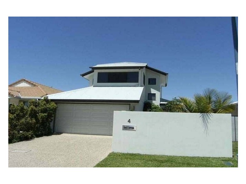 4 Wheeler Crescent, Caloundra West QLD 4551