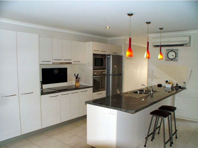 4 Wheeler Crescent, Caloundra West QLD 4551