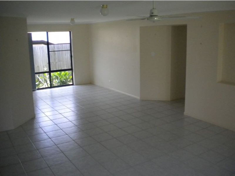 3 Eastern Rise, Little Mountain QLD 4551