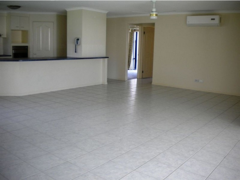 3 Eastern Rise, Little Mountain QLD 4551