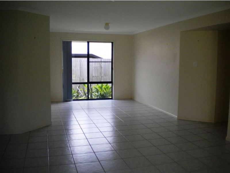 3 Eastern Rise, Little Mountain QLD 4551