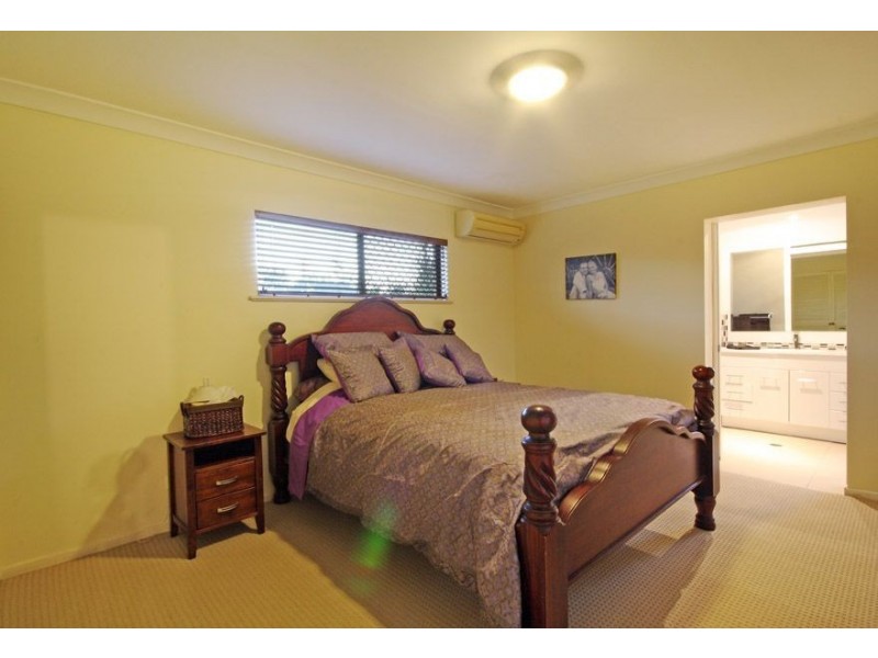 16 Earnshaw Street, Golden Beach QLD 4551