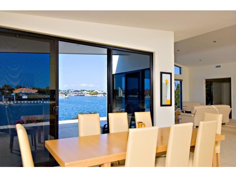 6 Tripcony Court, Pelican Waters QLD 4551