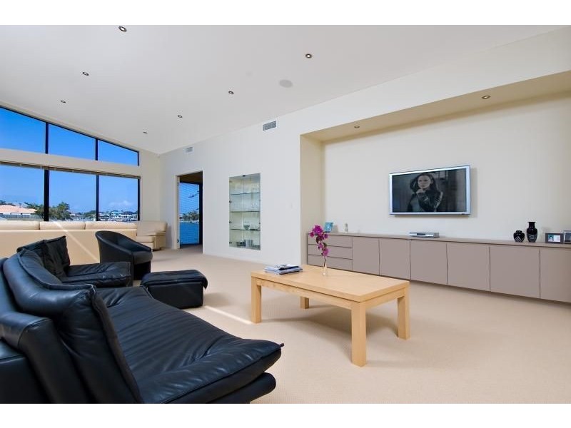 6 Tripcony Court, Pelican Waters QLD 4551
