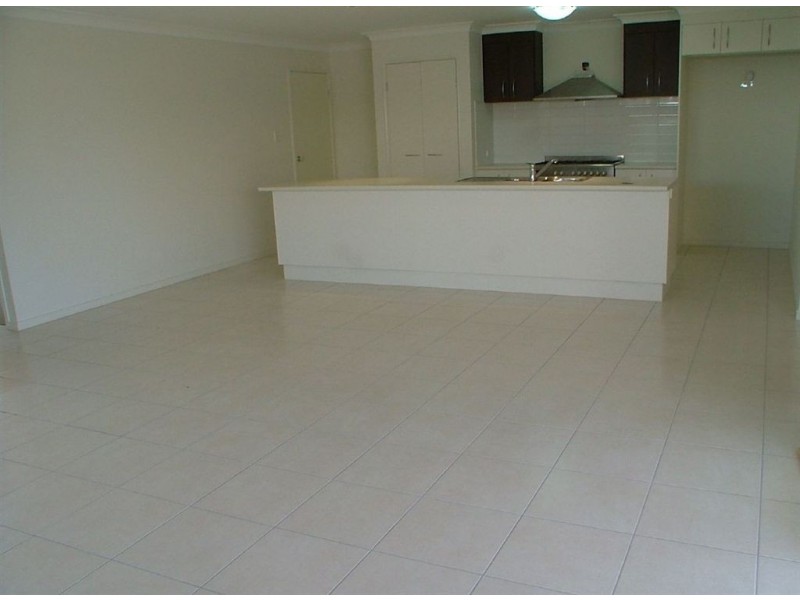 50 Feathertop Cres, Caloundra West QLD 4551