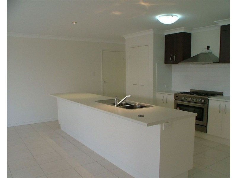 50 Feathertop Cres, Caloundra West QLD 4551