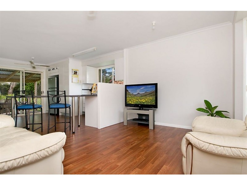 18 Athenree Place, Caloundra QLD 4551