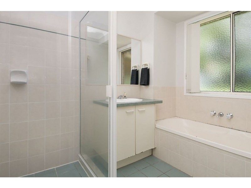 18 Athenree Place, Caloundra QLD 4551