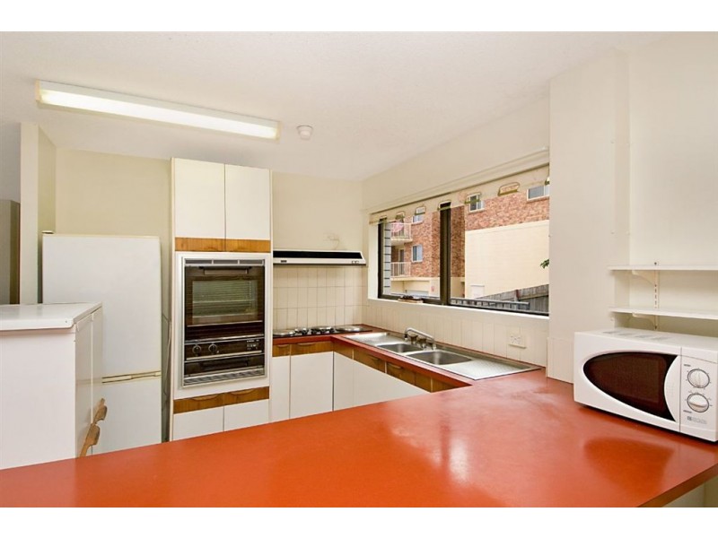 1/14 Queen Street, Kings Beach QLD 4551