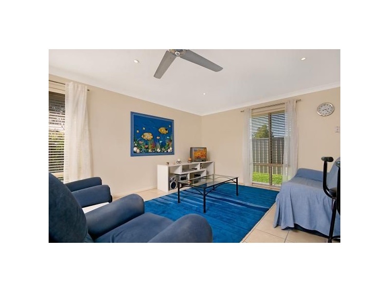 4 Rutherford Place, Pelican Waters QLD 4551
