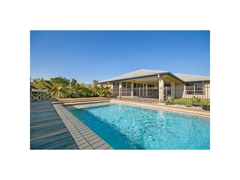 4 Rutherford Place, Pelican Waters QLD 4551