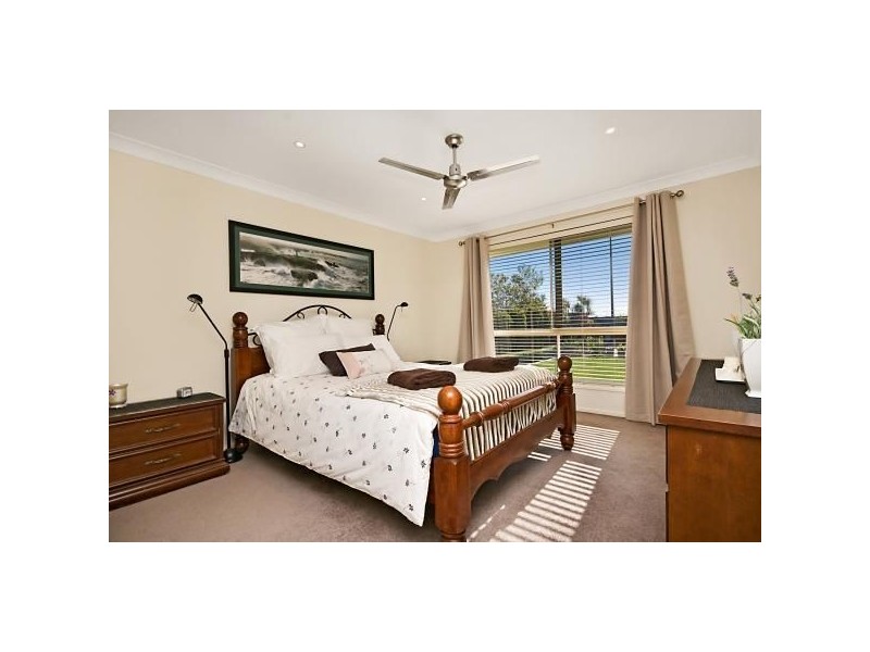 4 Rutherford Place, Pelican Waters QLD 4551