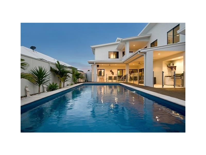 1 Westholme Circuit, Pelican Waters QLD 4551