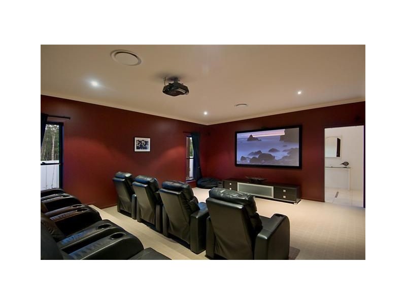 1 Westholme Circuit, Pelican Waters QLD 4551
