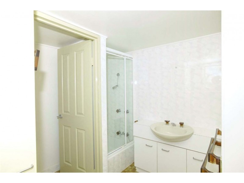 4/14 Queen Street, Kings Beach QLD 4551