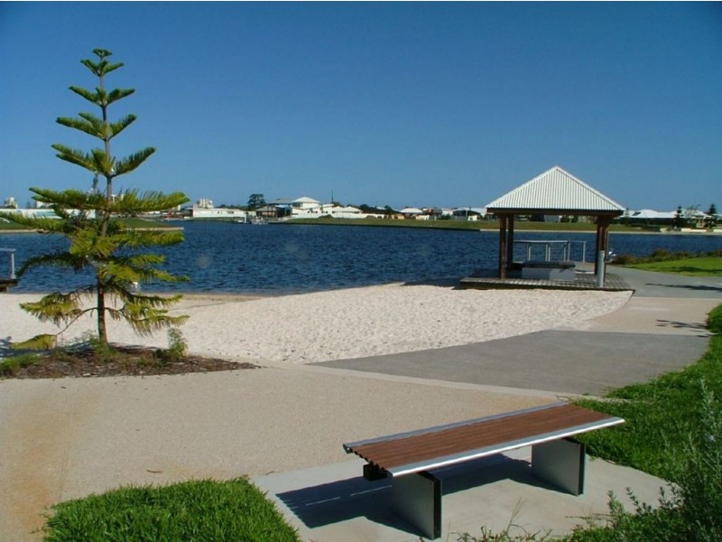 21 Deep Water Cct, Pelican Waters QLD 4551