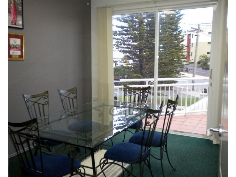 2/118 Bulcock Street, Caloundra QLD 4551