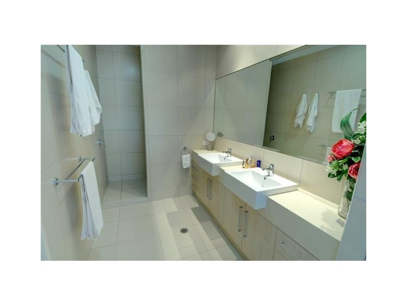 24 St Pauls Avenue, Pelican Waters QLD 4551