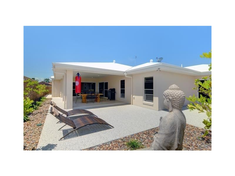 24 St Pauls Avenue, Pelican Waters QLD 4551