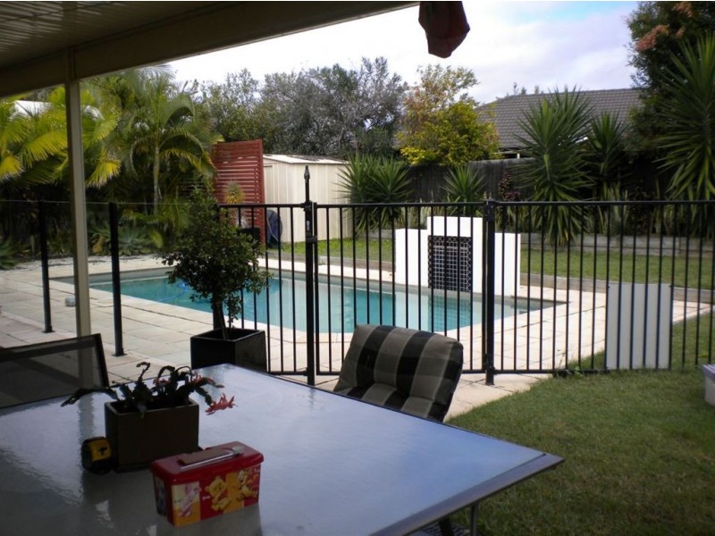 12 Kylemore Court, Caloundra West QLD 4551