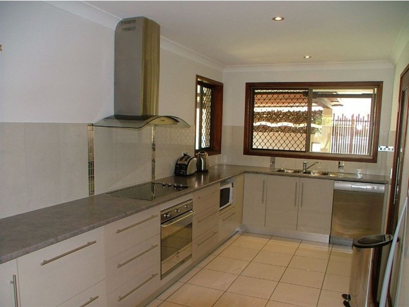 31 Ramsay St, Golden Beach QLD 4551